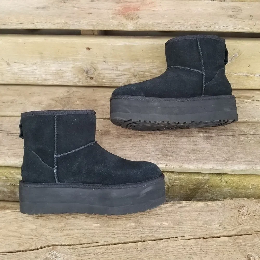 Ugg Australia Classic Mini Black‎ Suede Leather Super Platform Chunky Boots 9